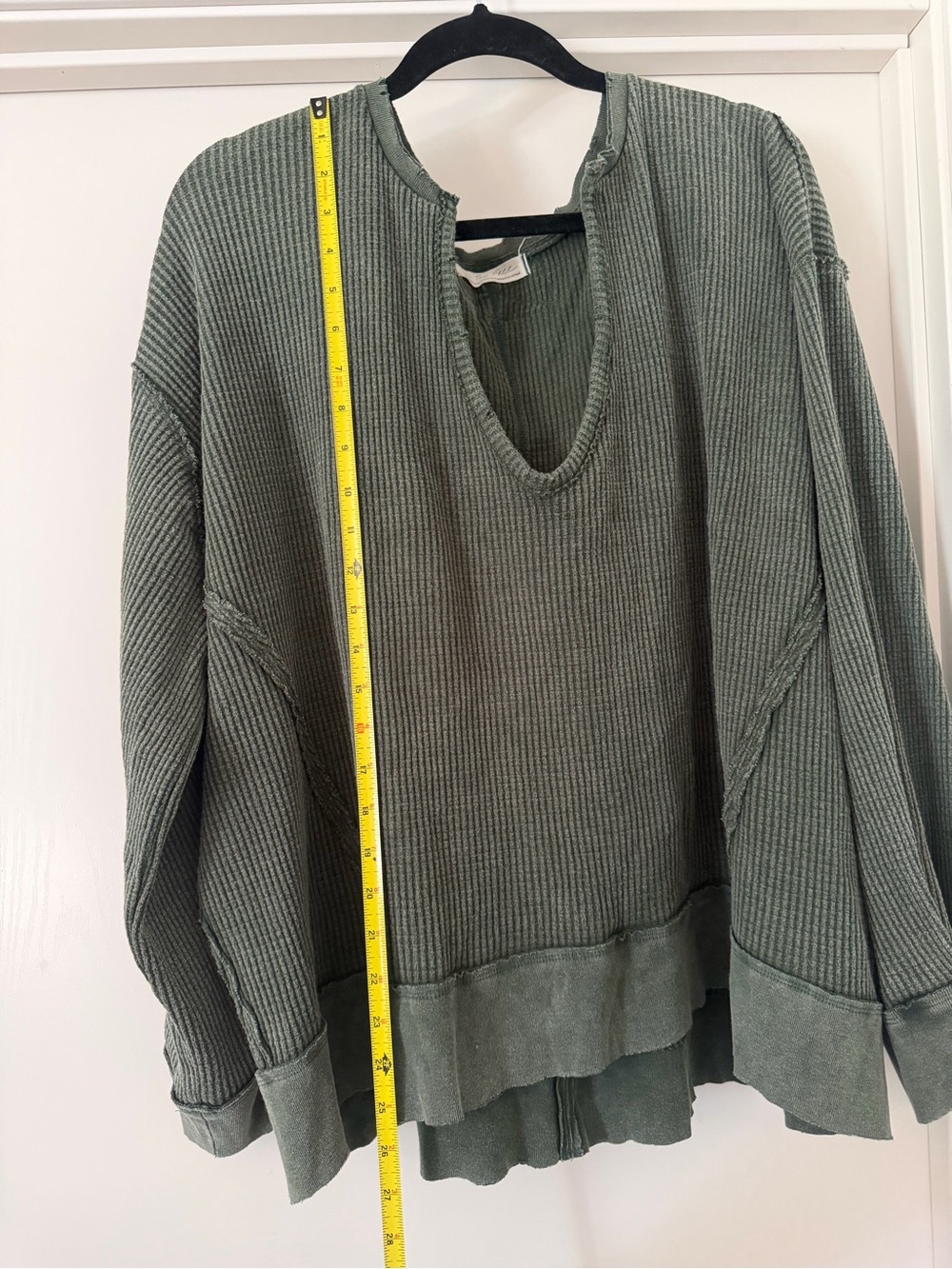 Free People Olive Green Oversized V-Neck Long Sleeve Top - Picture 8 of 9
